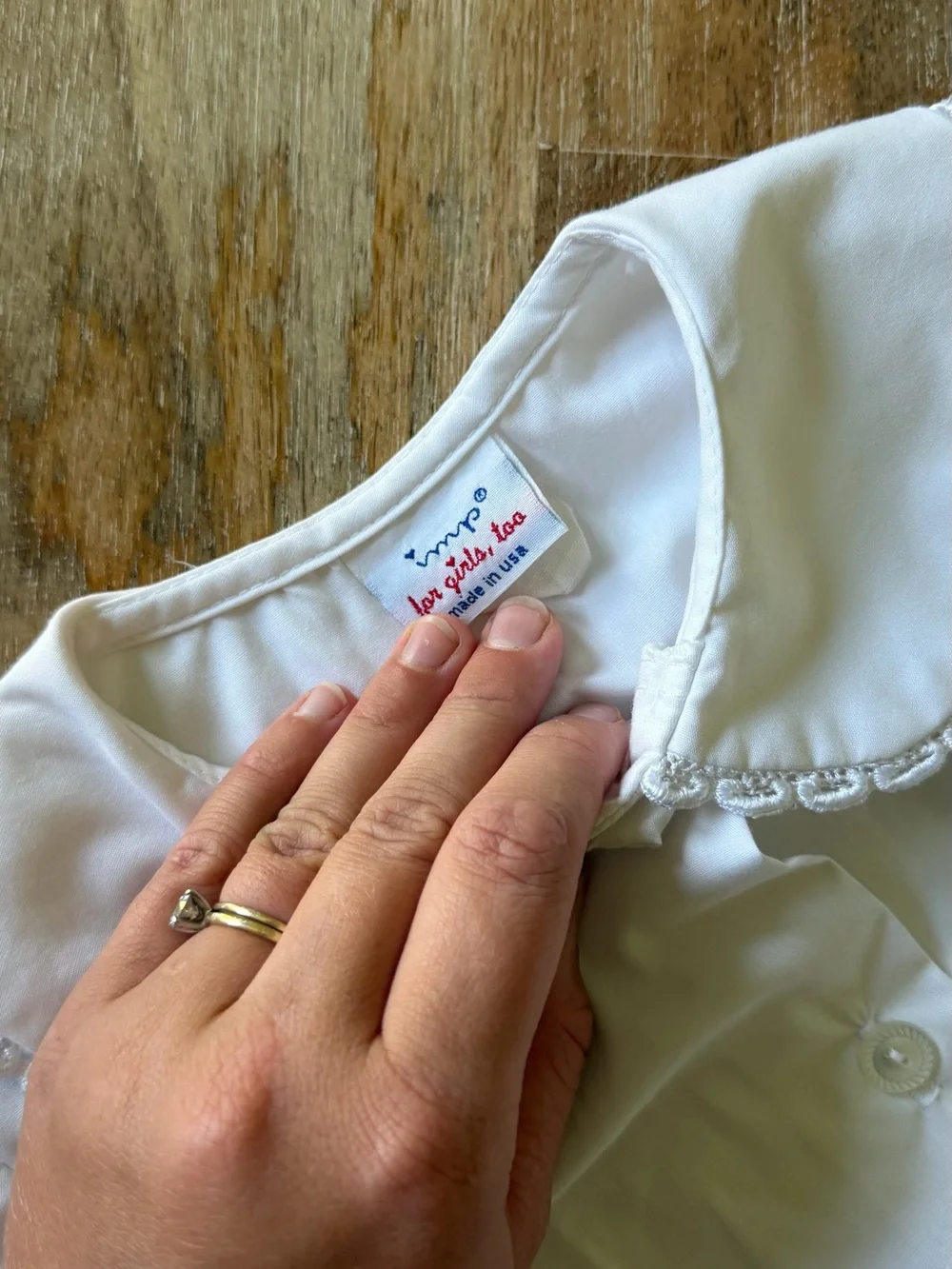White Peter Pan Collar Button-Up Shirt for Kids
